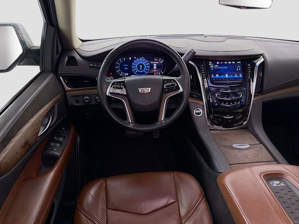 Used 2017 Cadillac Escalade Premium Luxury w/ LPO, Radiant Package AWD/4WD image 26