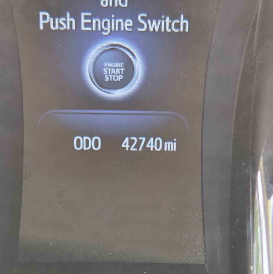 Used 2014 Toyota Avalon Limited FWD image 3