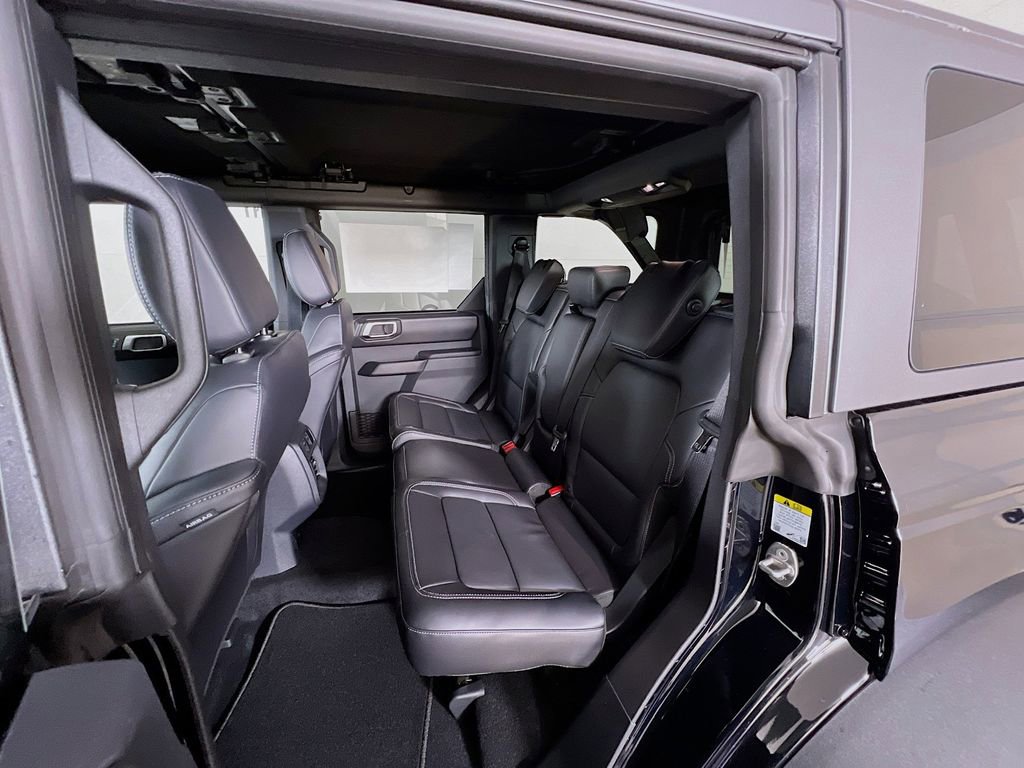 New 2025 Ford Bronco Outer Banks w/ Sasquatch Package image 29