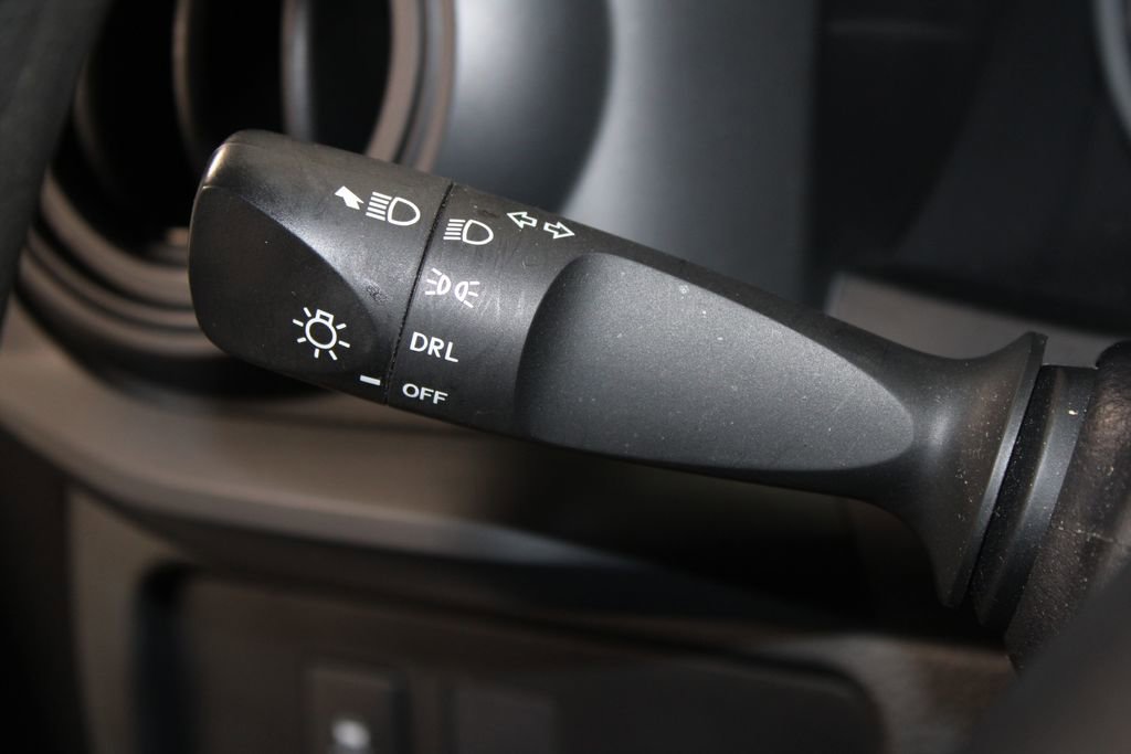 Used 2022 Toyota Tacoma SR image 38