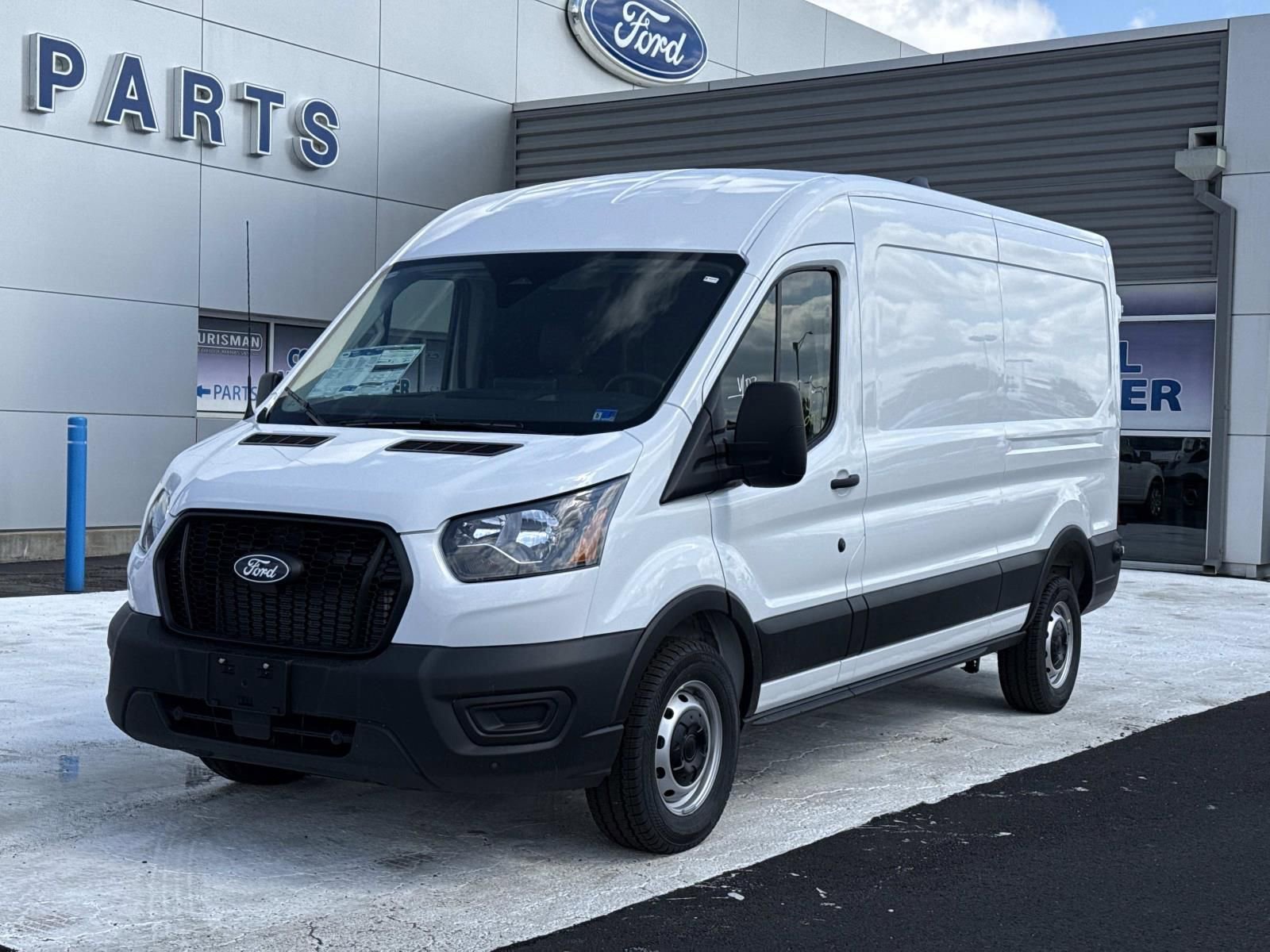 New 2026 Ford Transit 250 148 Medium Roof RWD image 7