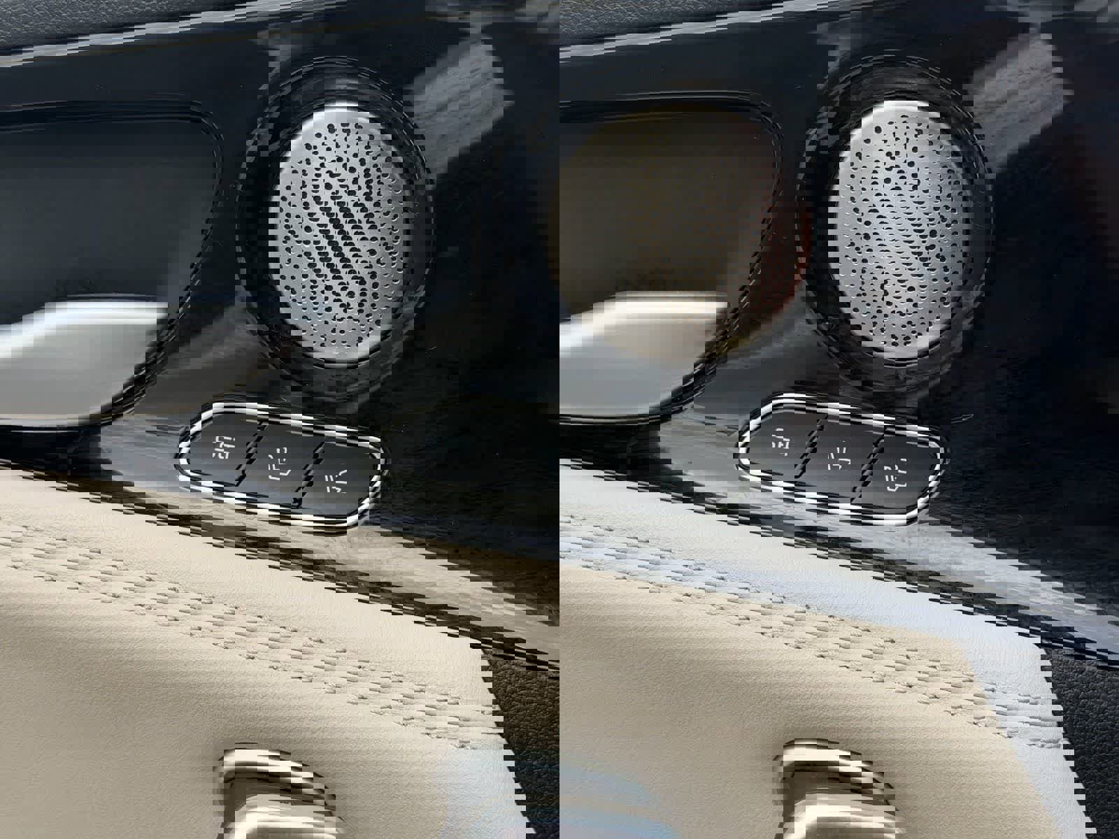 Used 2019 Kia Stinger Premium image 18