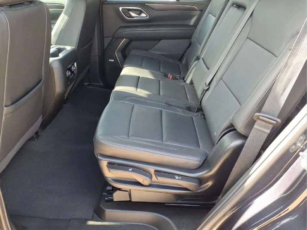 Used 2024 Chevrolet Tahoe LT RWD image 14