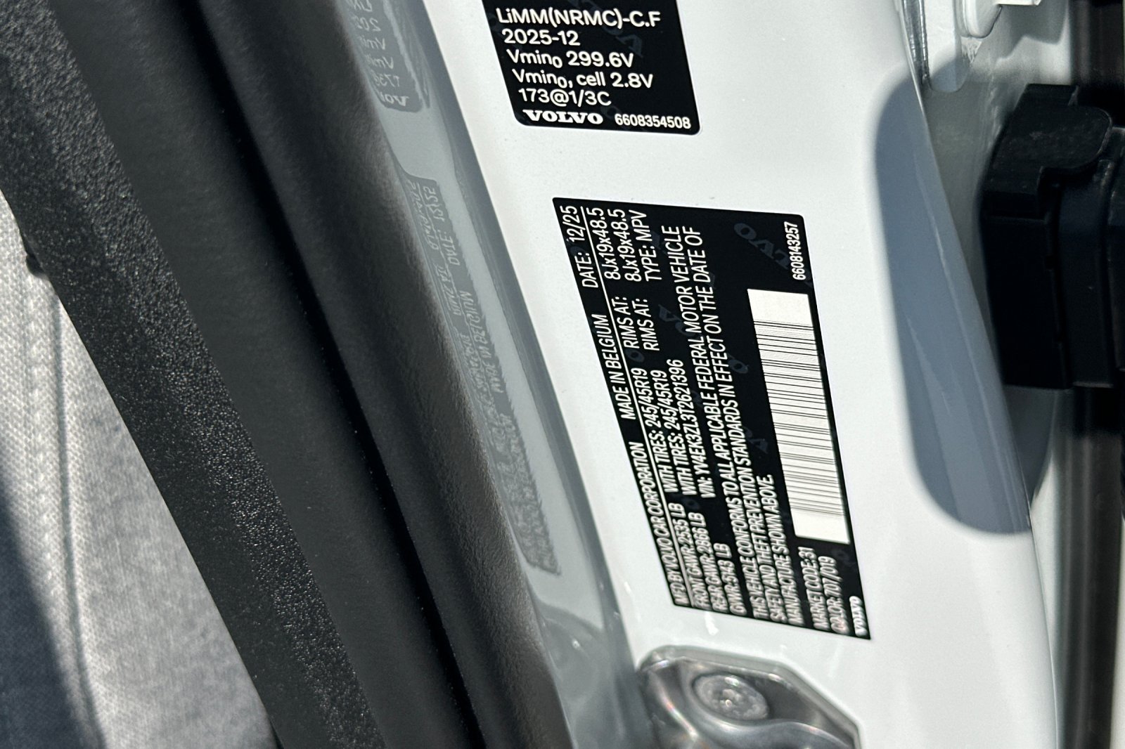 New 2026 Volvo EX30 Ultra w/ Protection Package Premier AWD/4WD image 22