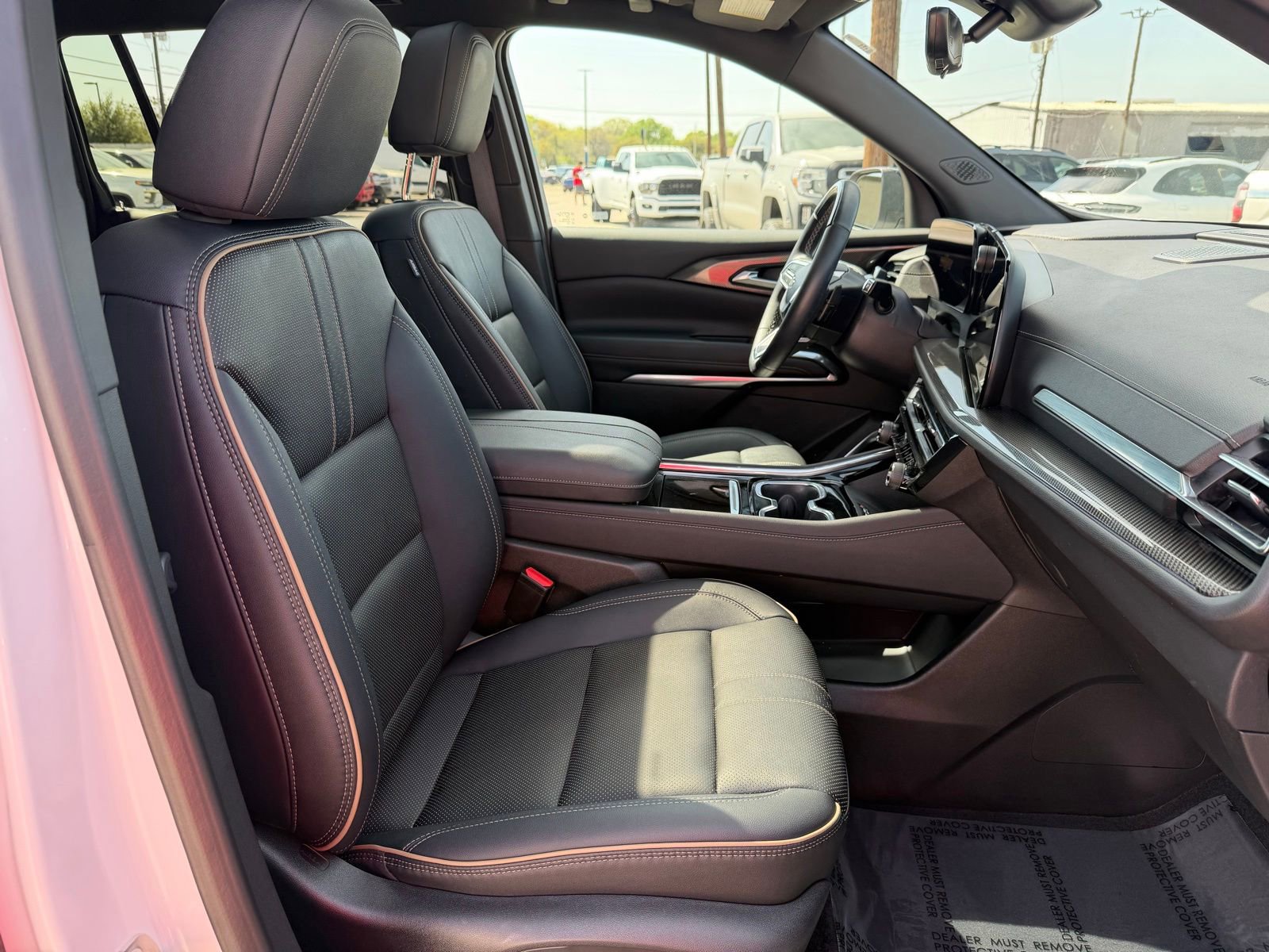 Used 2025 Chevrolet Traverse High Country image 25