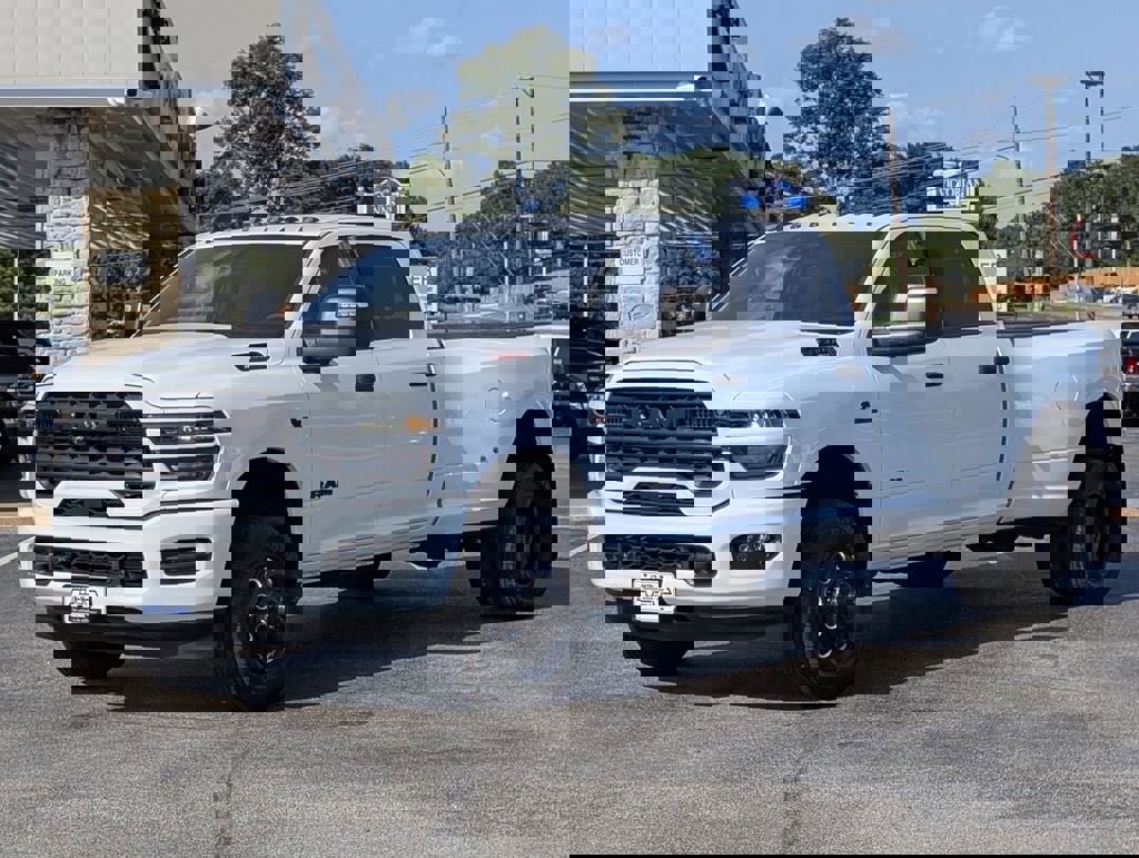 New 2025 RAM 3500 Lone Star image 3