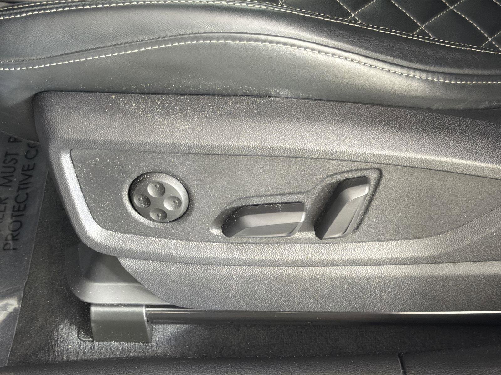 Used 2024 Audi SQ5 Premium Plus w/ Premium Plus Package image 23