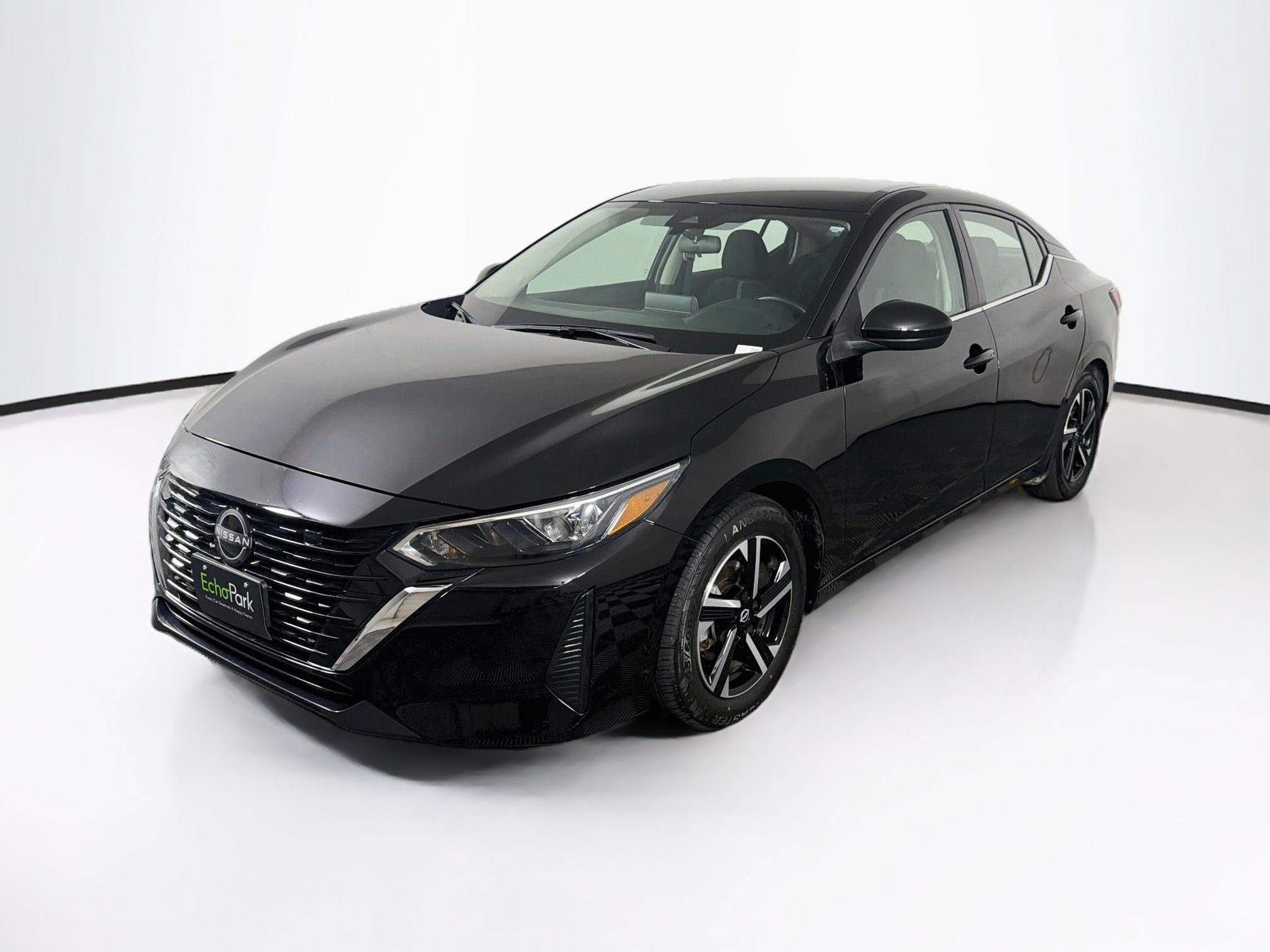 Used 2025 Nissan Sentra SV FWD image 3