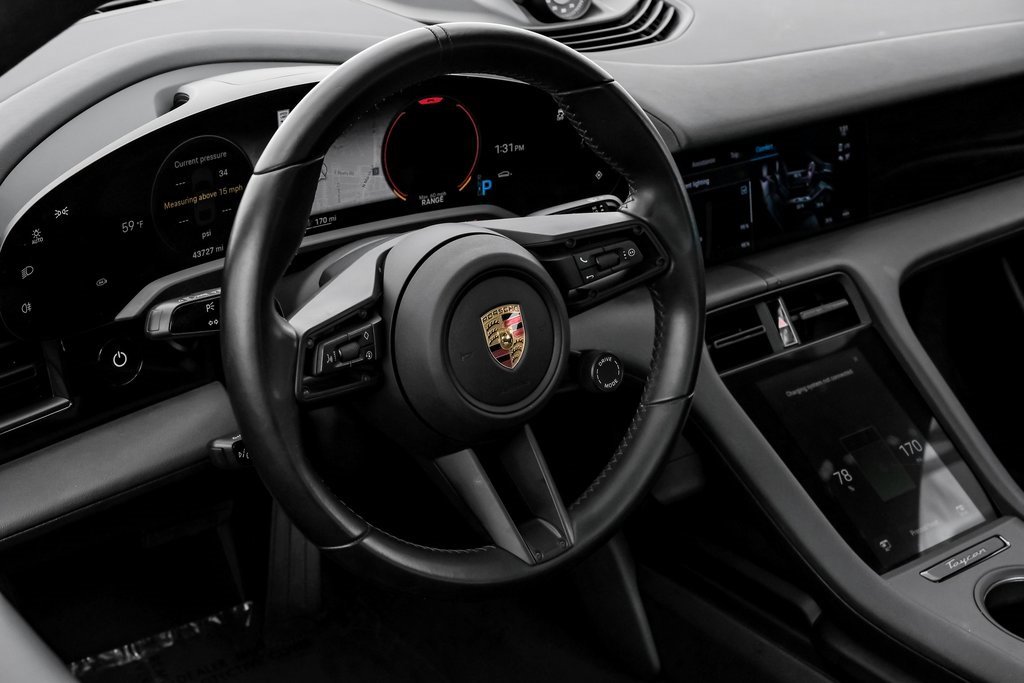 Used 2022 Porsche Taycan image 23