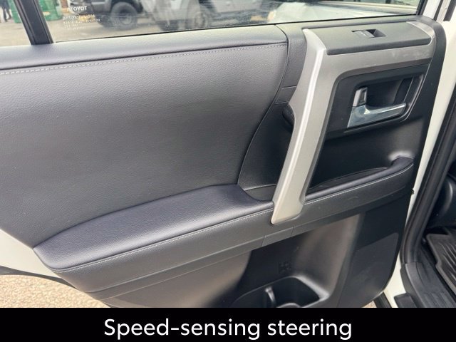 Used 2024 Toyota 4Runner SR5 Premium w/ Moonroof Package AWD/4WD image 19