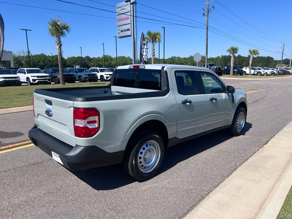 Used 2024 Ford Maverick XL FWD image 3