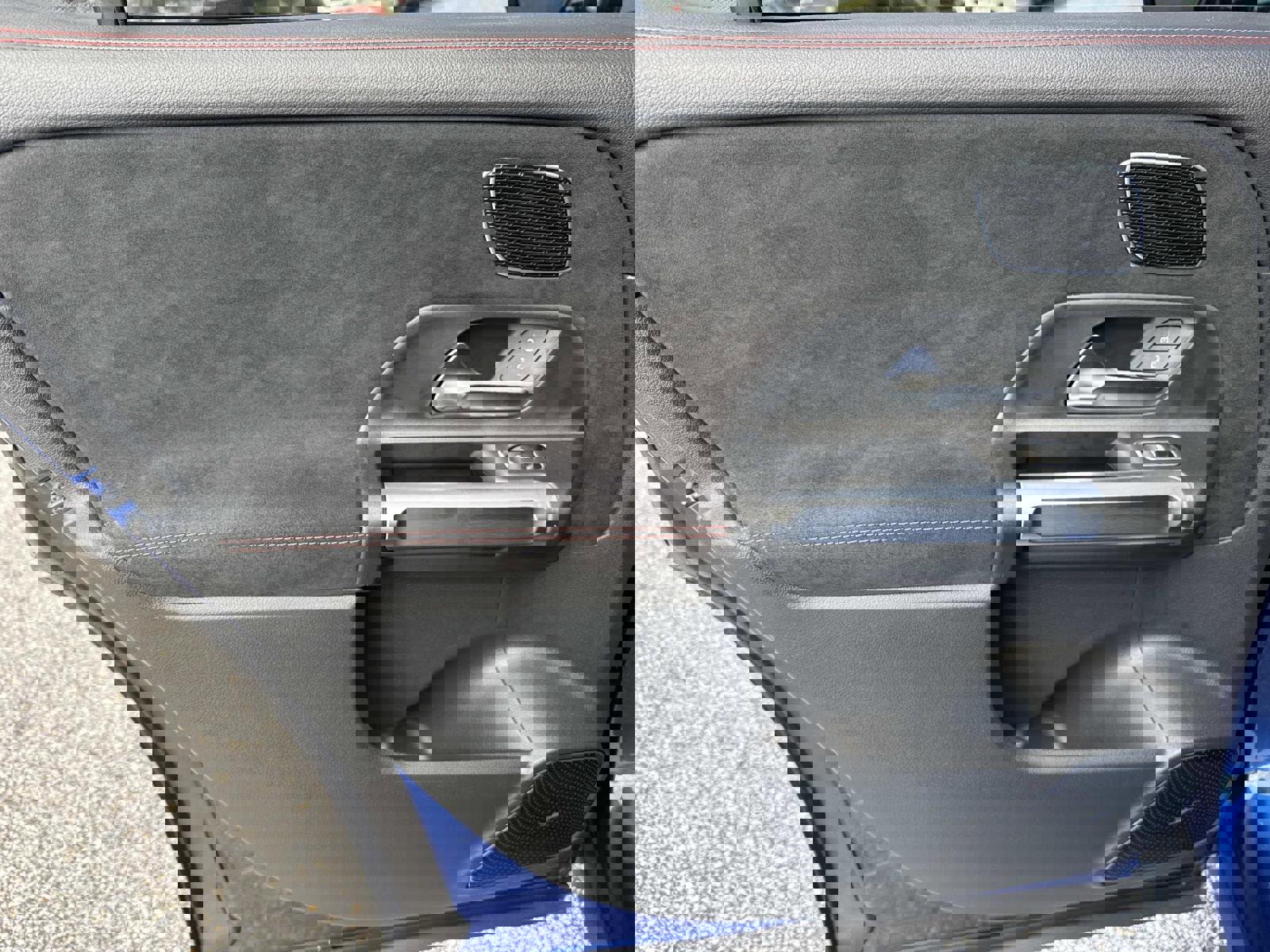 Used 2025 Mercedes-Benz GLB 250 image 12