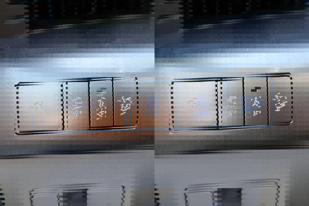 New 2026 Hyundai Kona SE image 18