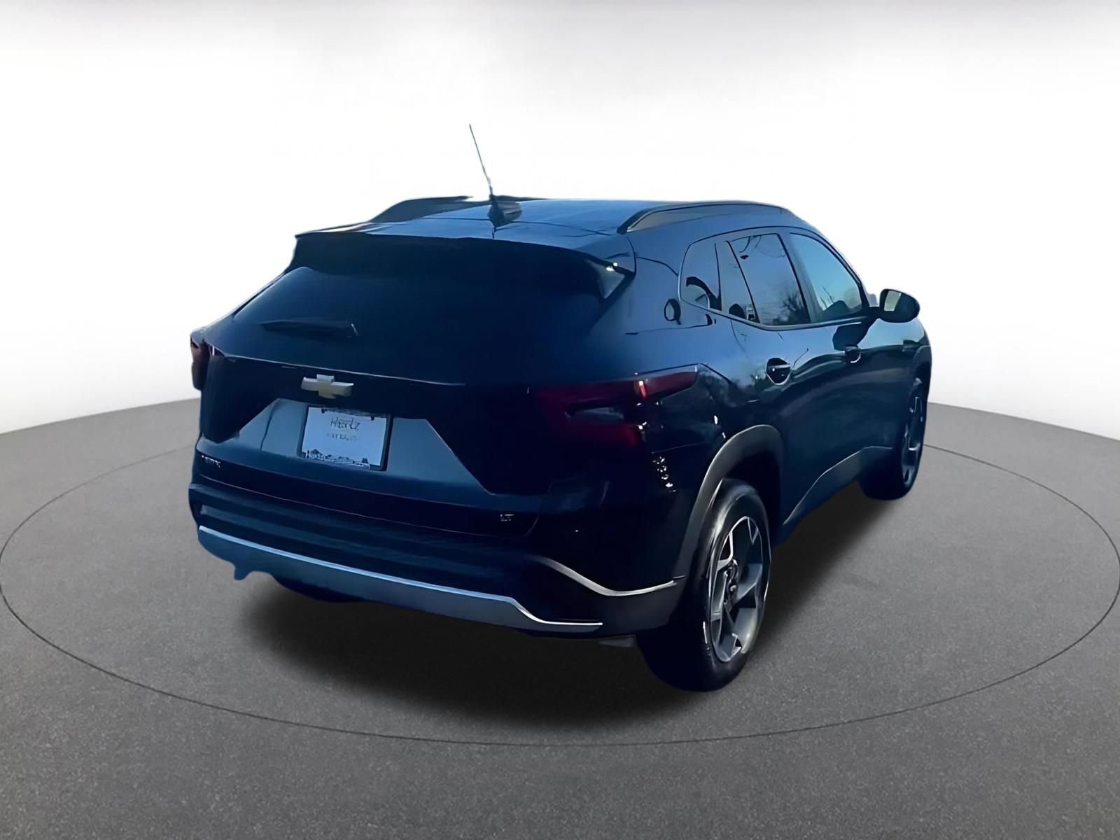 Used 2025 Chevrolet Trax LT image 14