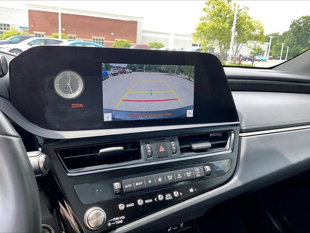Used 2024 Lexus ES 350 w/ Premium Package FWD image 18