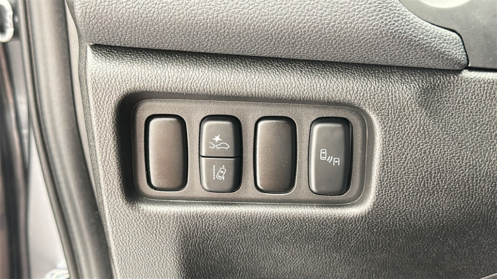 Used 2025 Mitsubishi Outlander Sport SE AWD/4WD image 22