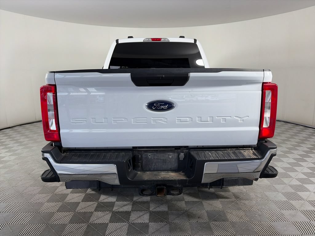 Used 2024 Ford F250 XLT AWD/4WD image 6
