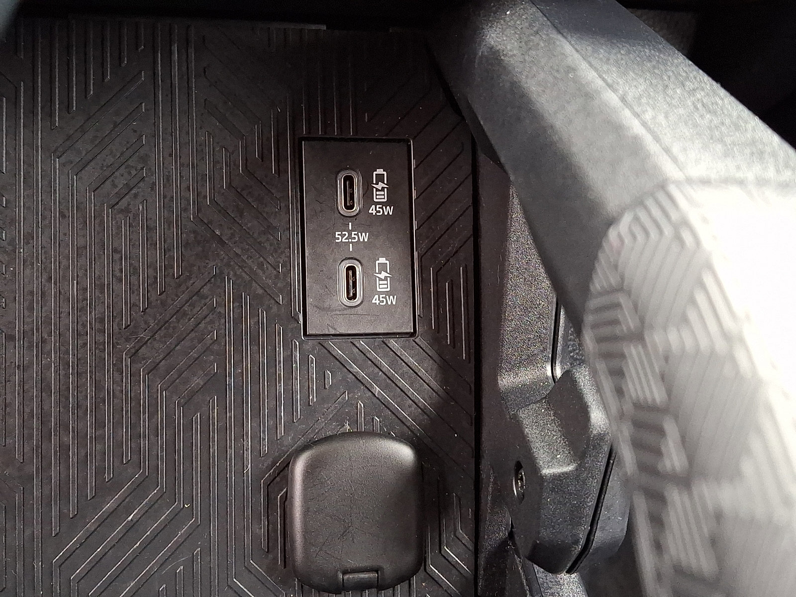 Certified 2025 Toyota 4Runner TRD Sport image 24