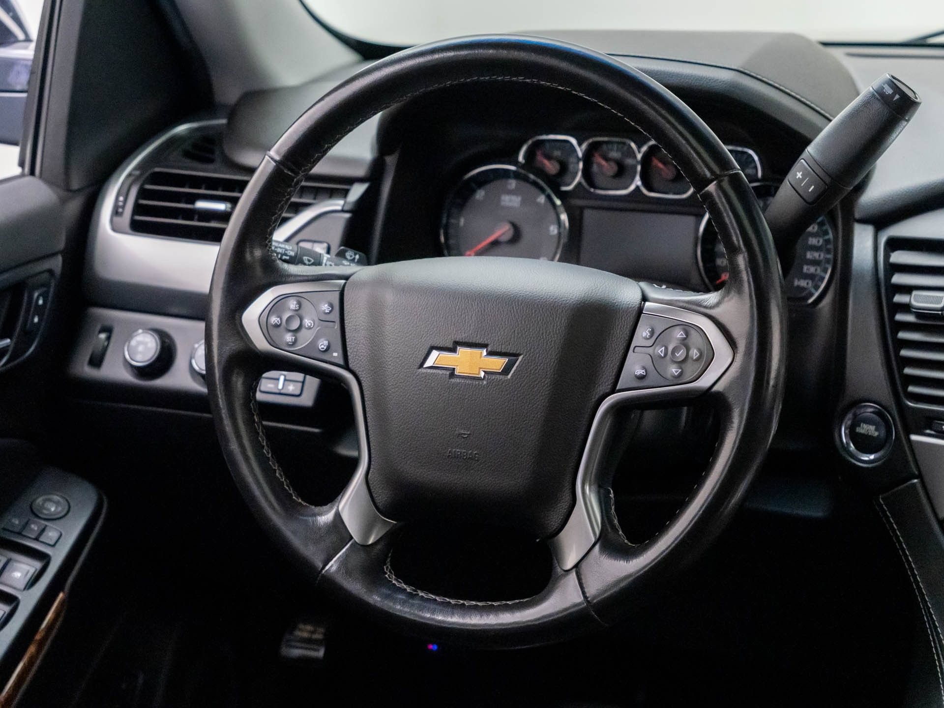 Used 2019 Chevrolet Tahoe Premier AWD/4WD image 10