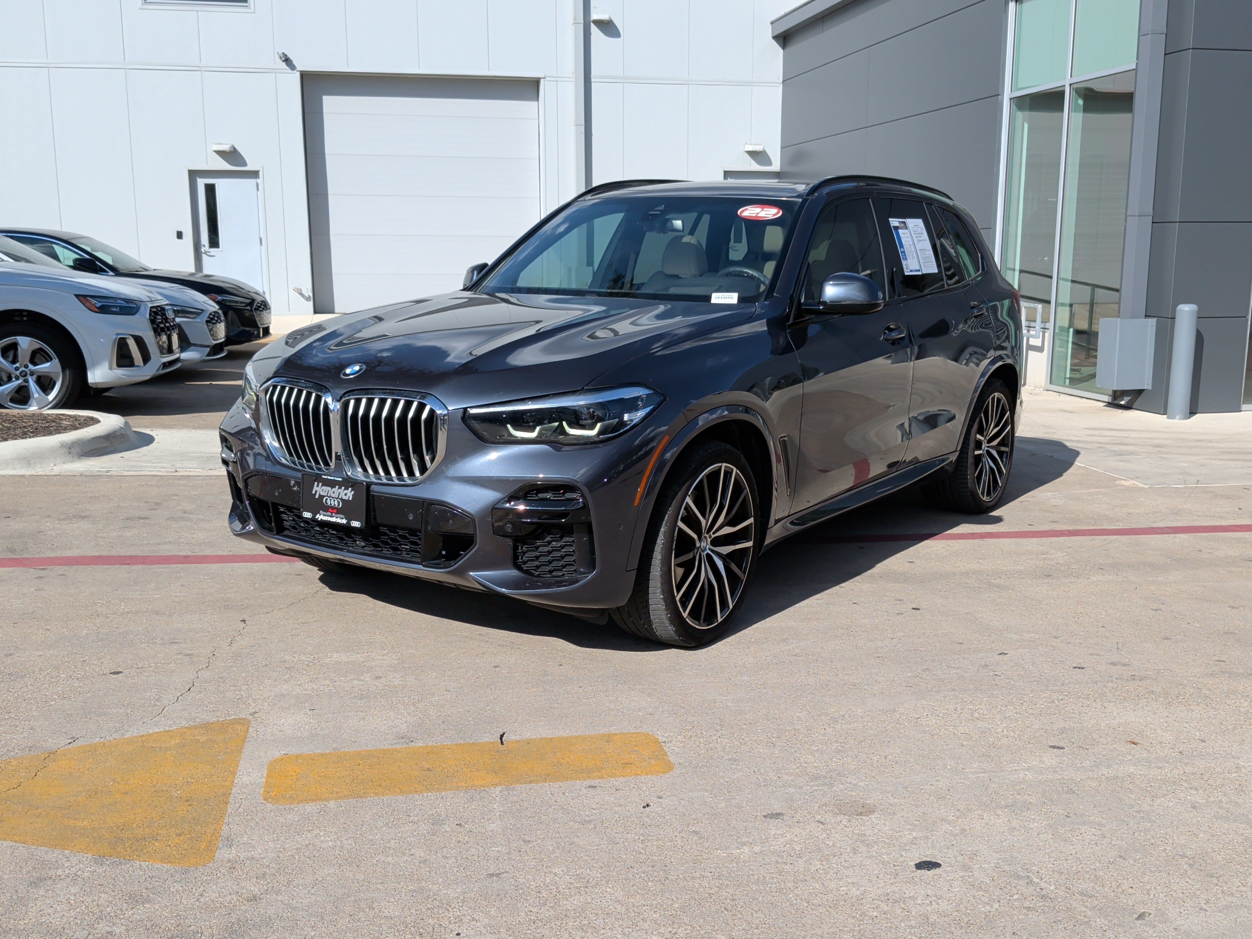 Used 2022 BMW X5 sDrive40i w/ M Sport Package RWD image 5