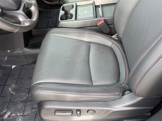 Certified 2025 Honda Odyssey Sport-L image 17