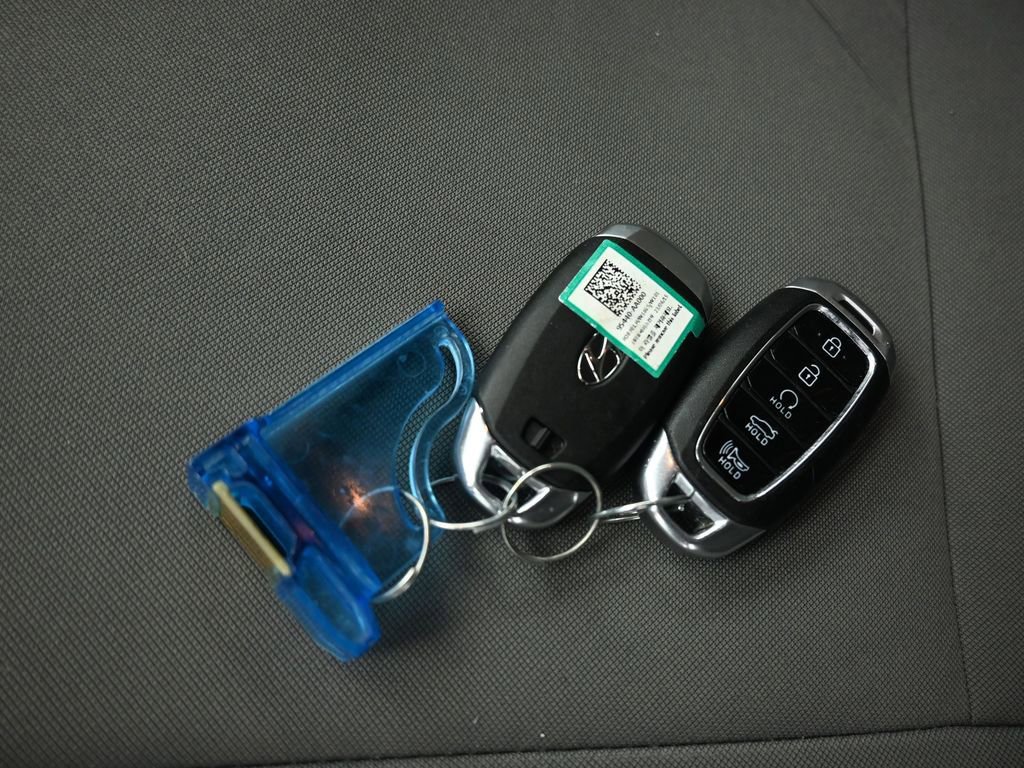 Used 2023 Hyundai Elantra SEL w/ Convenience Package FWD image 50
