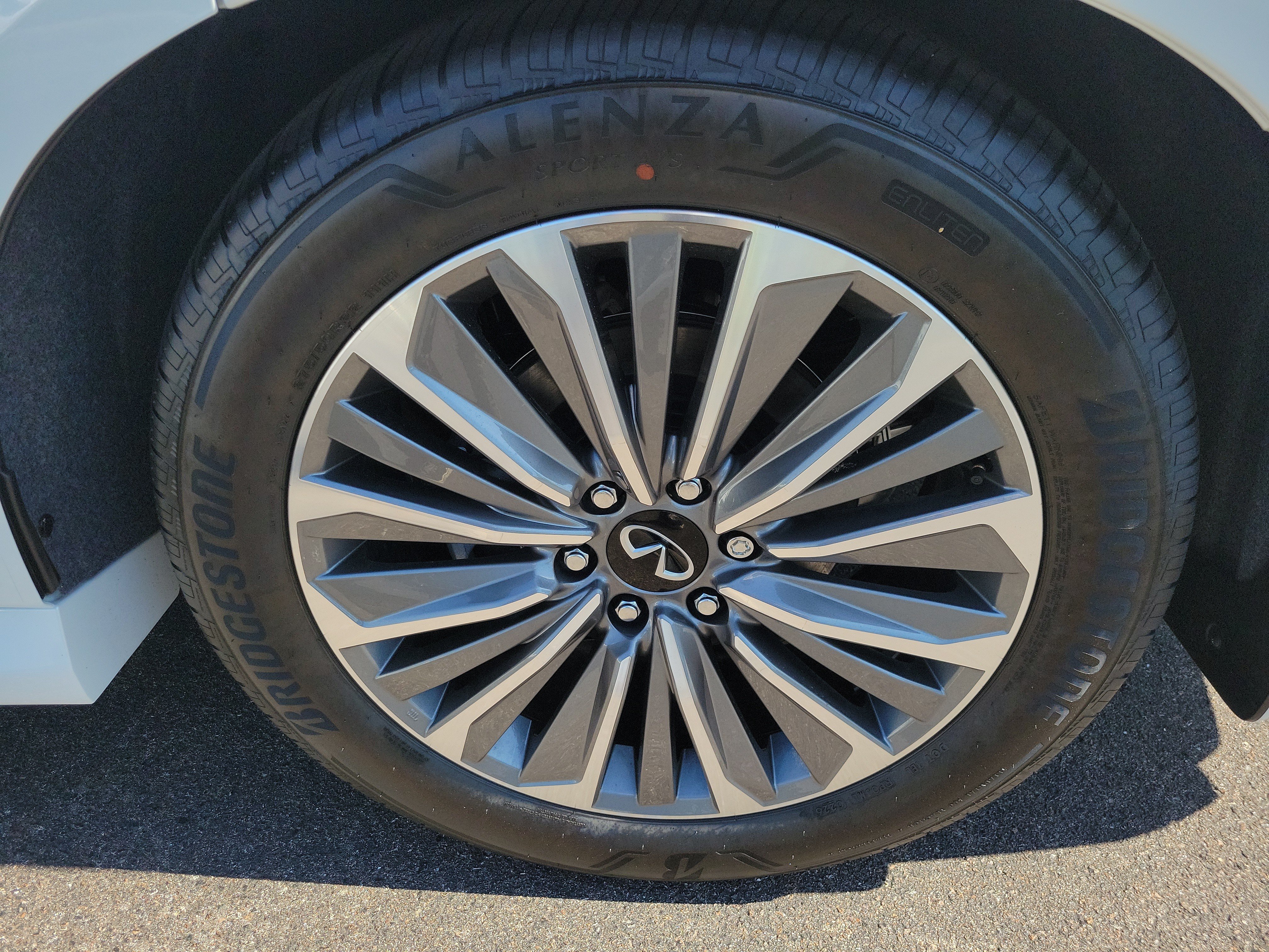 New 2026 INFINITI QX80 Luxe w/ Cargo Package RWD image 34