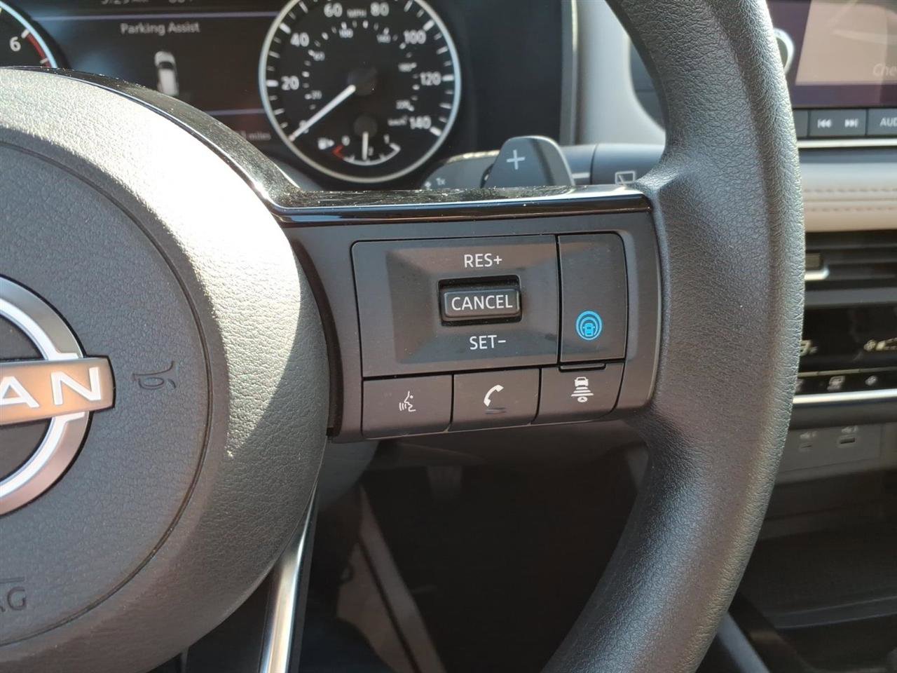 Used 2023 Nissan Rogue SV FWD image 19
