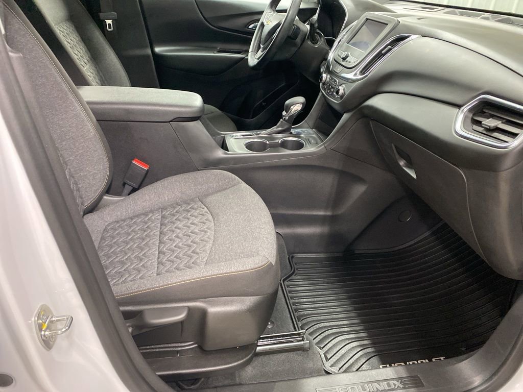 Used 2023 Chevrolet Equinox LT image 22
