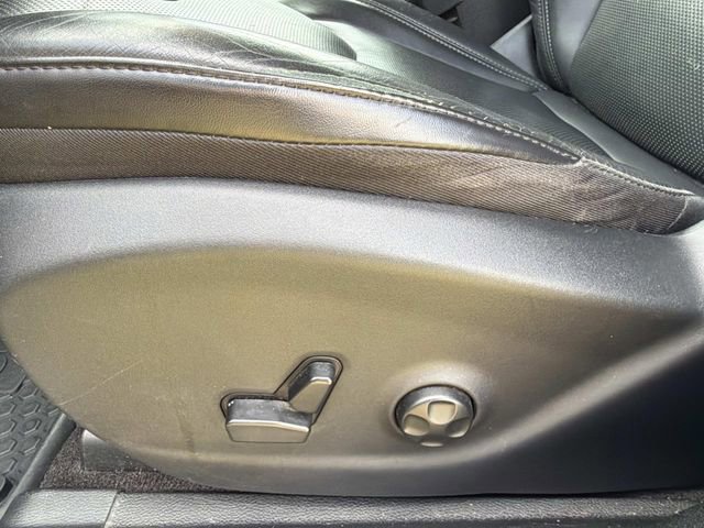 Used 2019 Jeep Cherokee Limited w/ Luxury Group FWD image 20