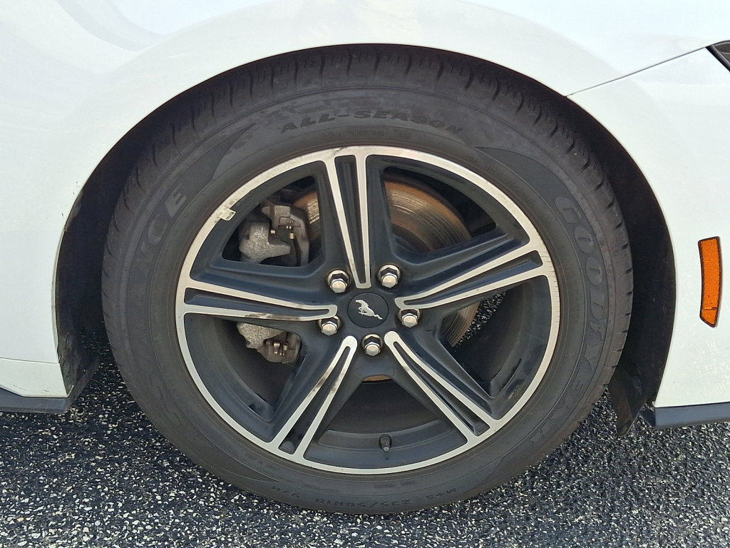 Used 2024 Ford Mustang Premium RWD image 9