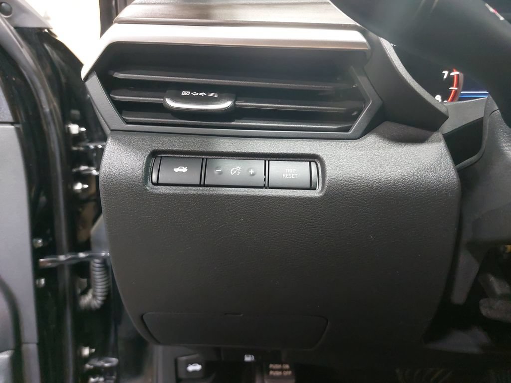 Certified 2025 Nissan Altima 2.5 SV FWD image 26