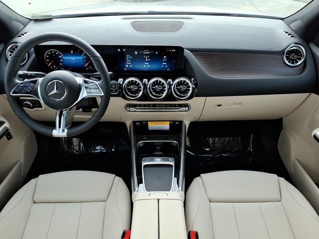 New 2026 Mercedes-Benz GLA 250 4MATIC image 4