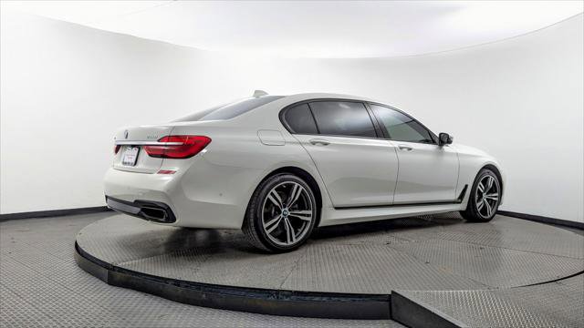 Used 2017 BMW 750i xDrive image 8