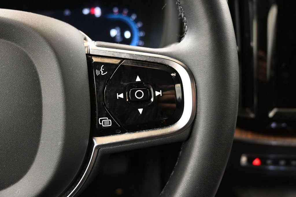 Used 2023 Volvo XC60 B5 Ultimate w/ Climate Package AWD/4WD image 27