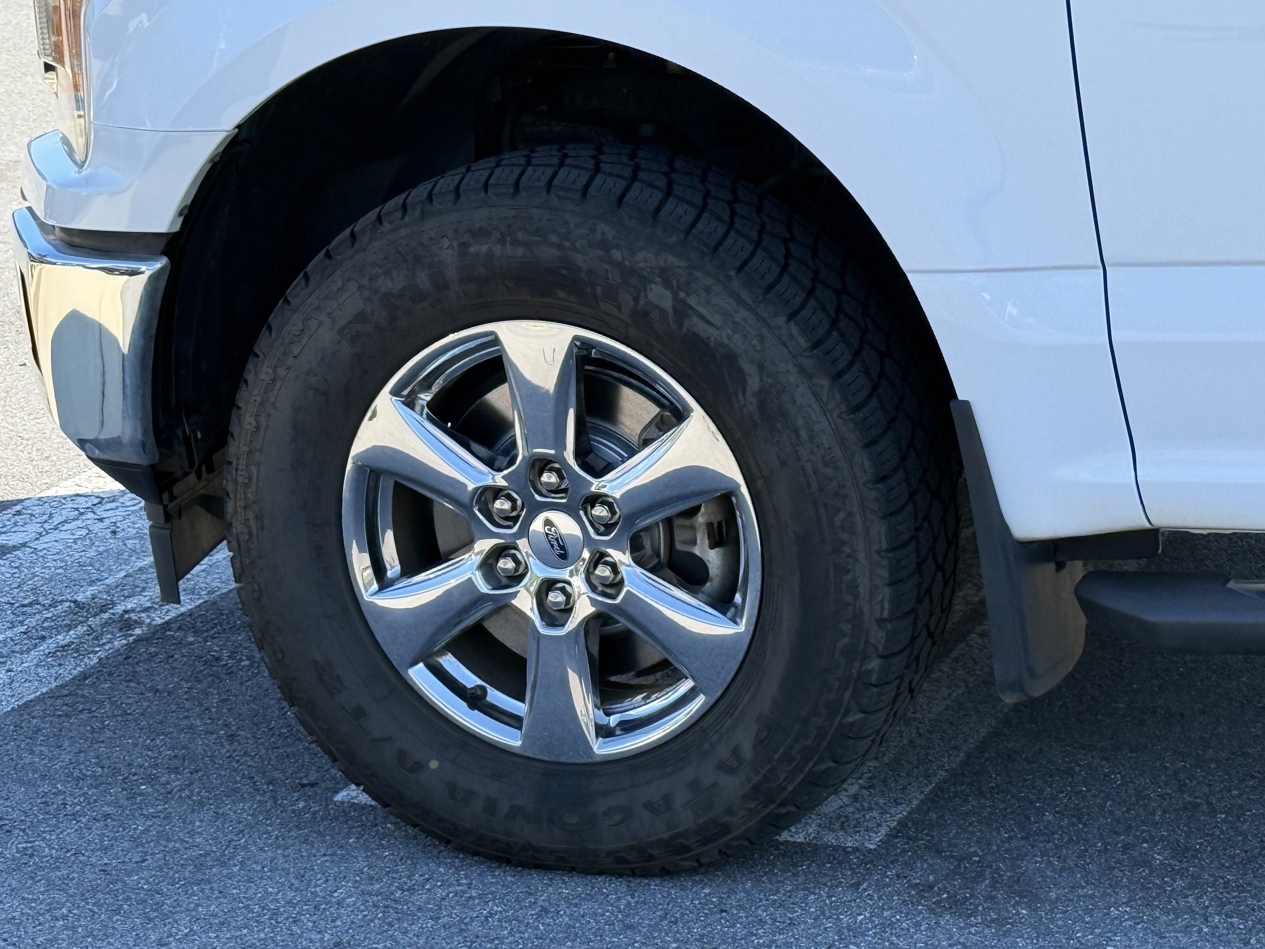 Used 2018 Ford F150 XLT w/ Equipment Group 302A Luxury AWD/4WD image 9