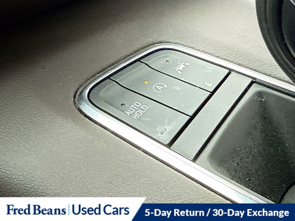 Used 2023 Cadillac Escalade Premium Luxury w/ LPO, Radiant Package AWD/4WD image 40