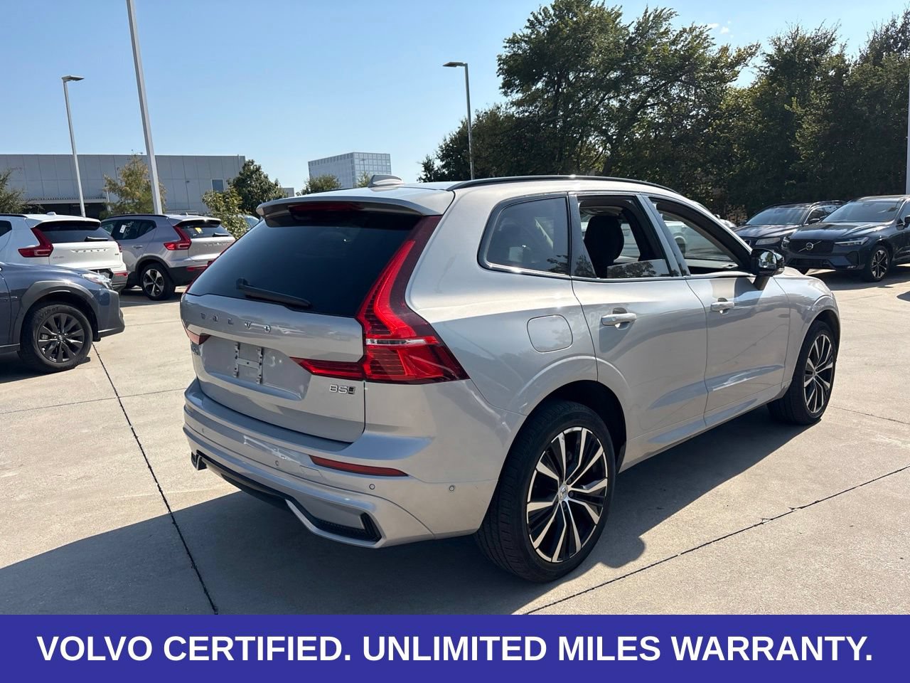 Certified 2025 Volvo XC60 B5 Plus AWD/4WD image 5