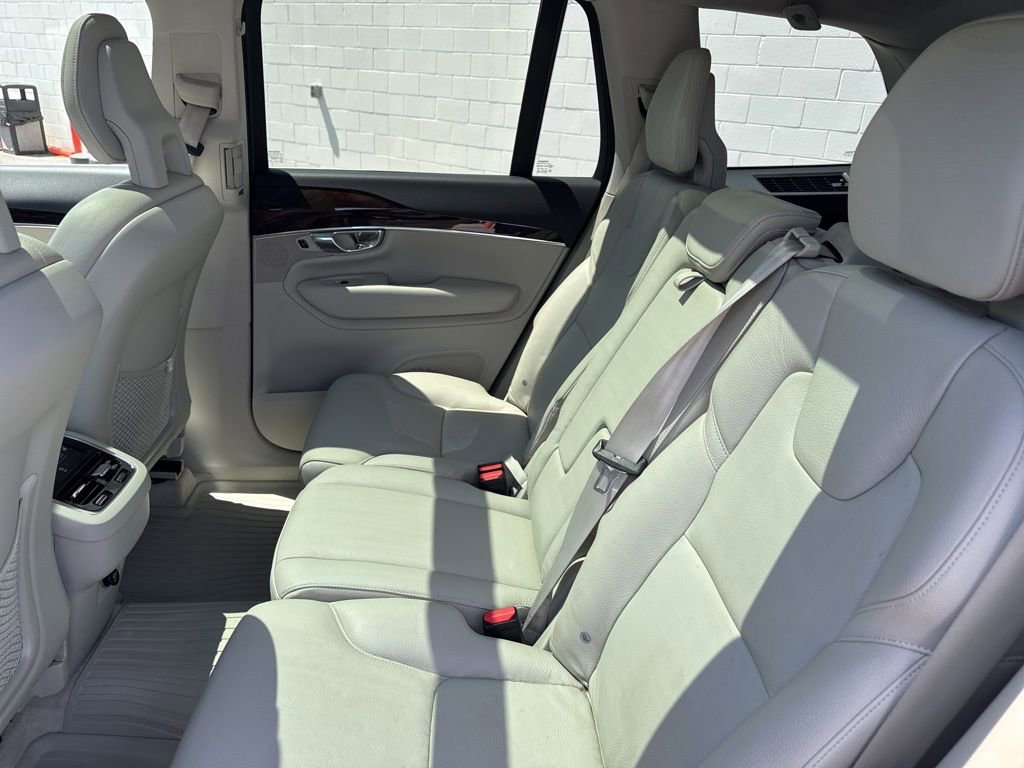 Used 2016 Volvo XC90 T6 Momentum w/ Momentum Plus Package image 15
