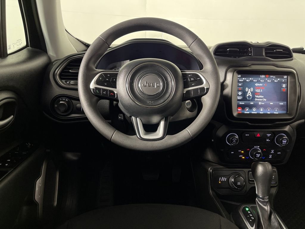 Used 2023 Jeep Renegade Latitude image 15