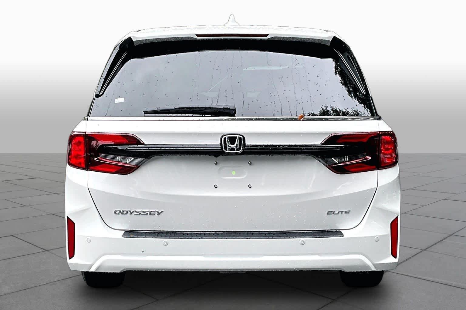 New 2027 Honda Odyssey Elite image 4