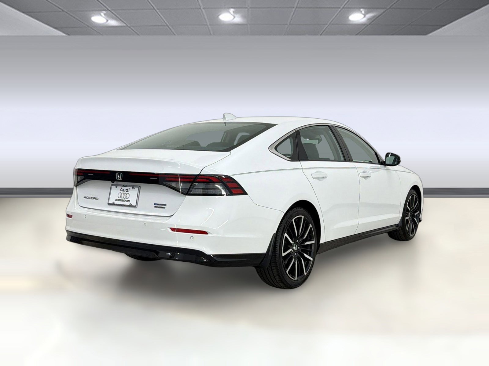 Used 2024 Honda Accord Touring image 9