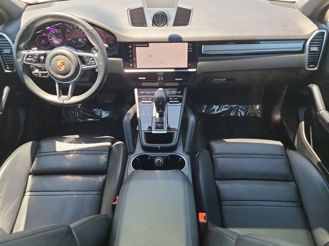 Used 2023 Porsche Cayenne Platinum Edition AWD/4WD image 11