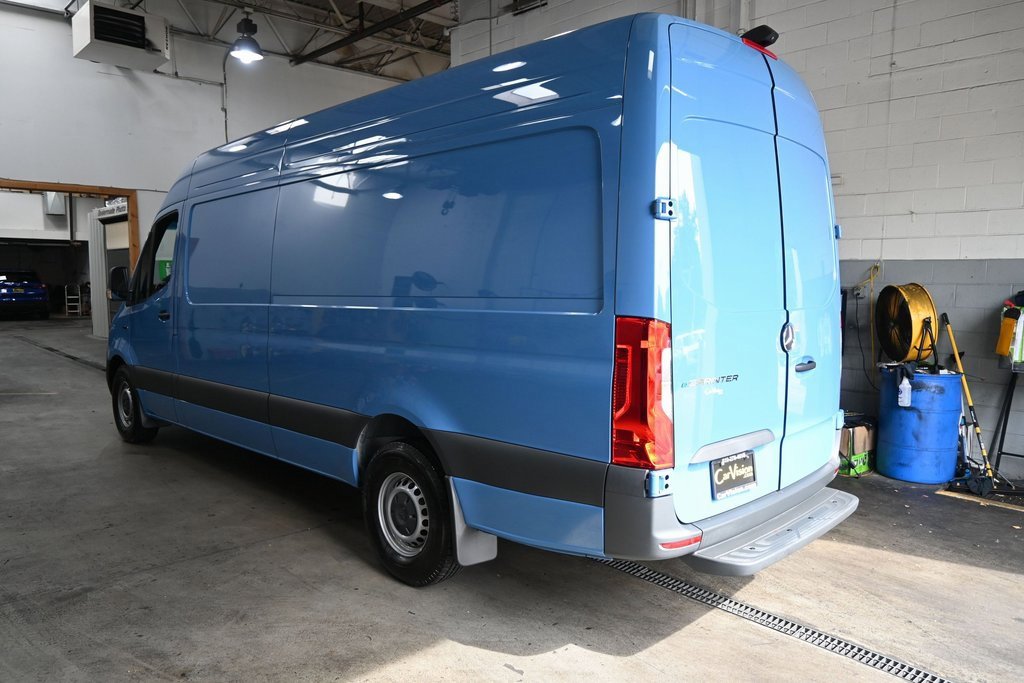 Used 2024 Mercedes-Benz eSprinter 170 Cargo image 10