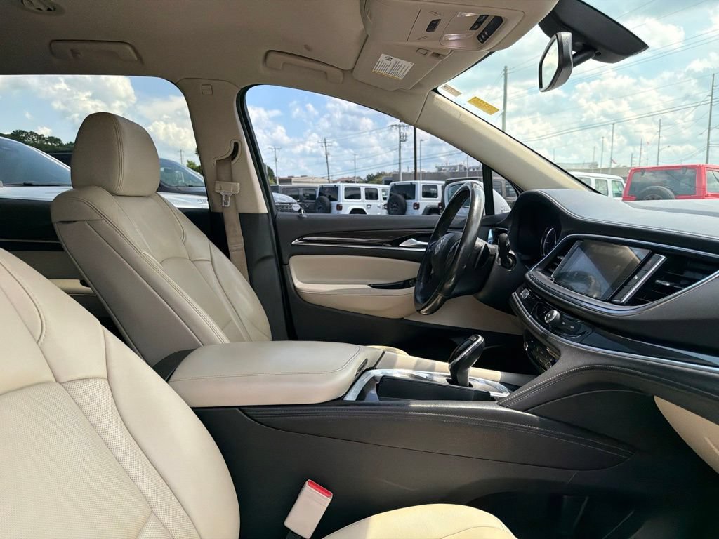Used 2019 Buick Enclave Essence FWD image 26
