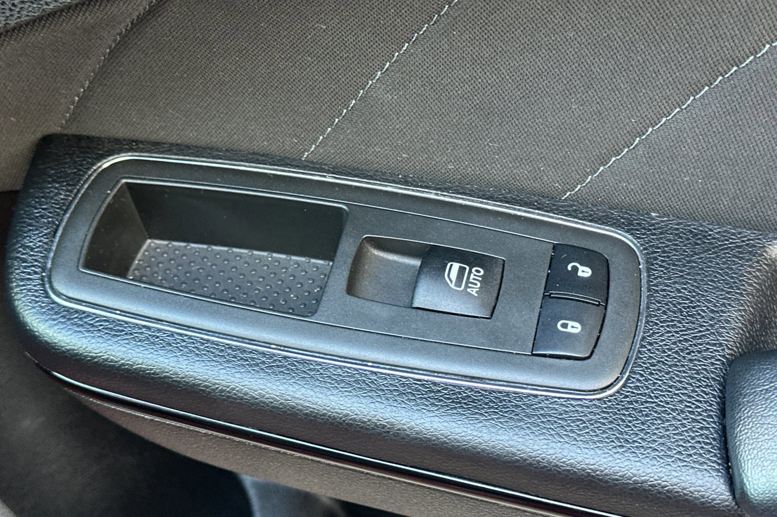 Used 2021 Dodge Charger R/T w/ Blacktop Package image 21