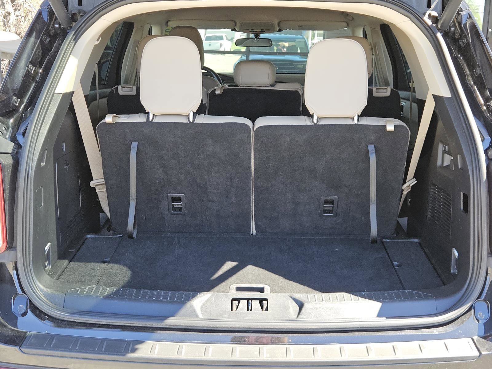Used 2023 Ford Explorer XLT w/ Equipment Group 202A image 34
