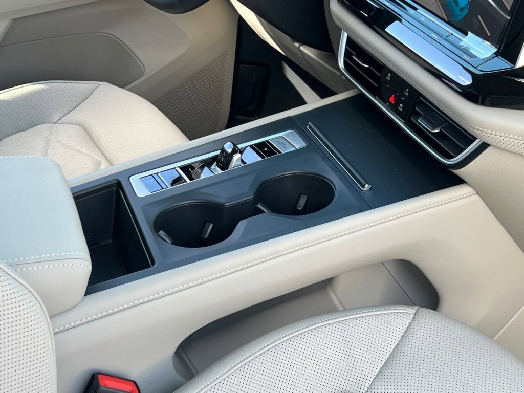 New 2026 Volkswagen Atlas SE image 10