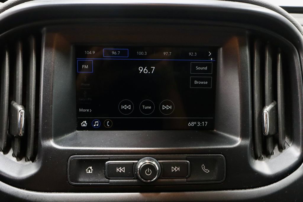 Used 2019 Chevrolet Colorado W/T RWD image 3