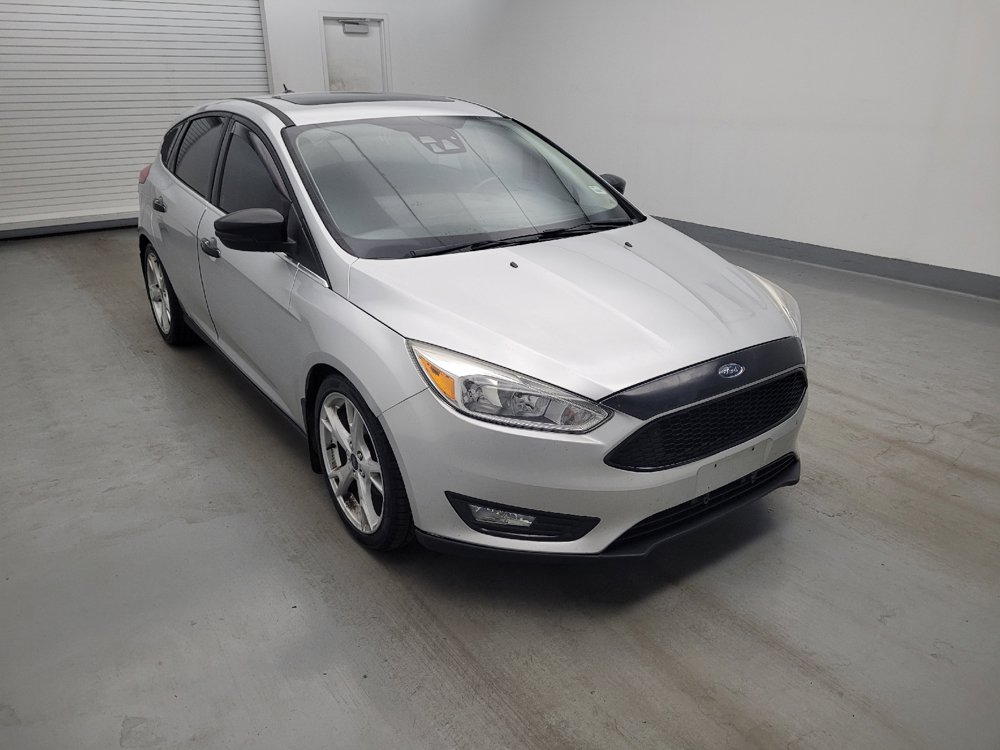 Used 2016 Ford Focus Titanium w/ Titanium Technology Package FWD image 13